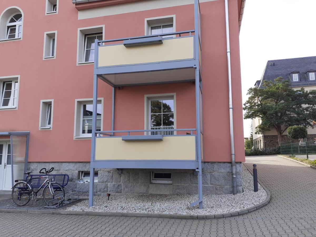 Ferienwohnung - August-Bebel-Str. 19 Oelsnitz  Extérieur photo